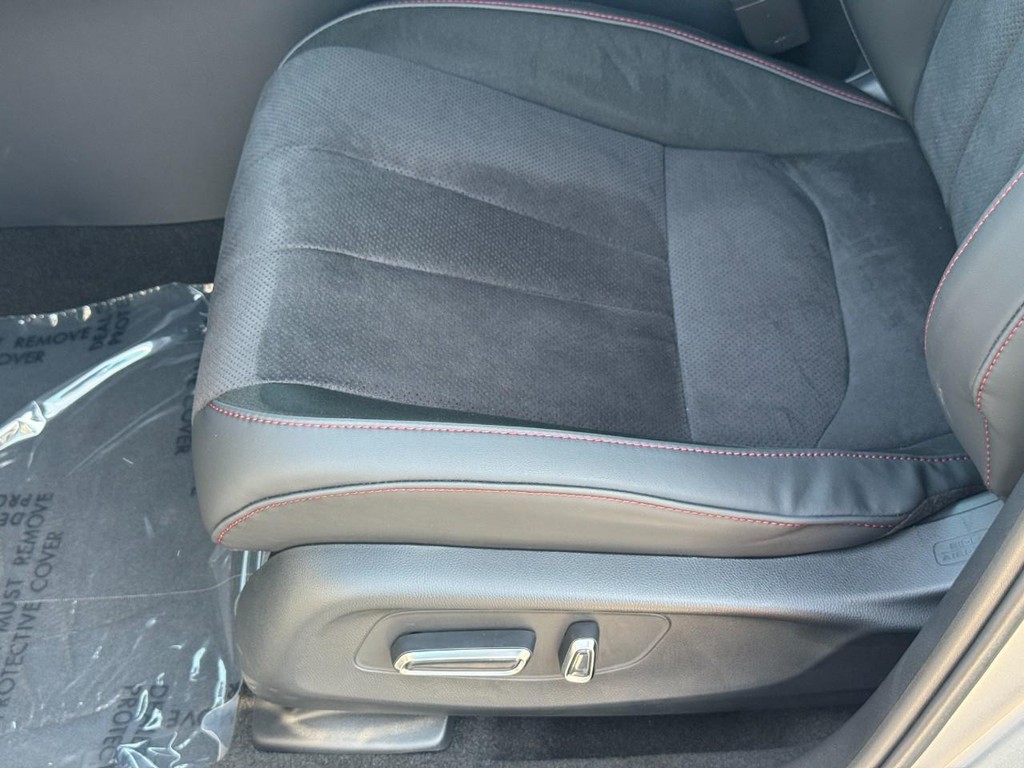 Acura ADX Vehicle Full-screen Gallery Image 18