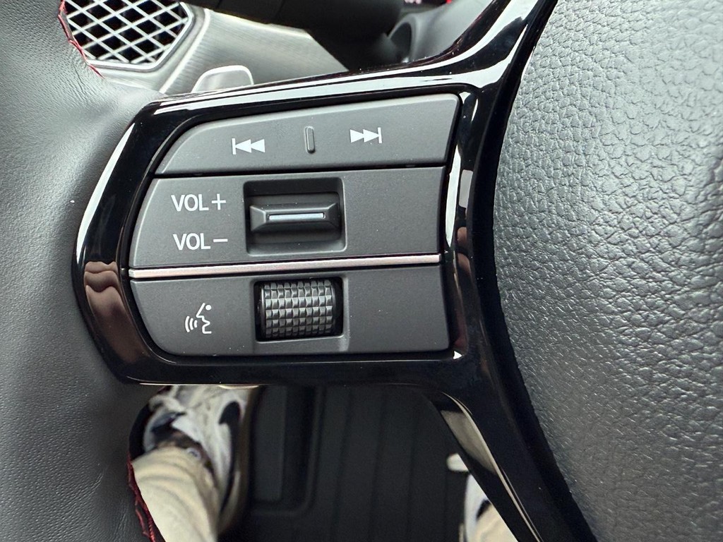 Acura Integra Vehicle Full-screen Gallery Image 19