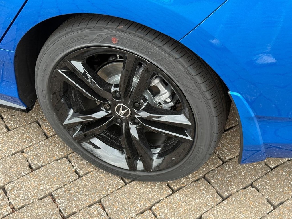 Acura Integra Vehicle Full-screen Gallery Image 05