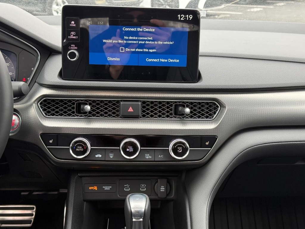 Acura Integra Vehicle Full-screen Gallery Image 09