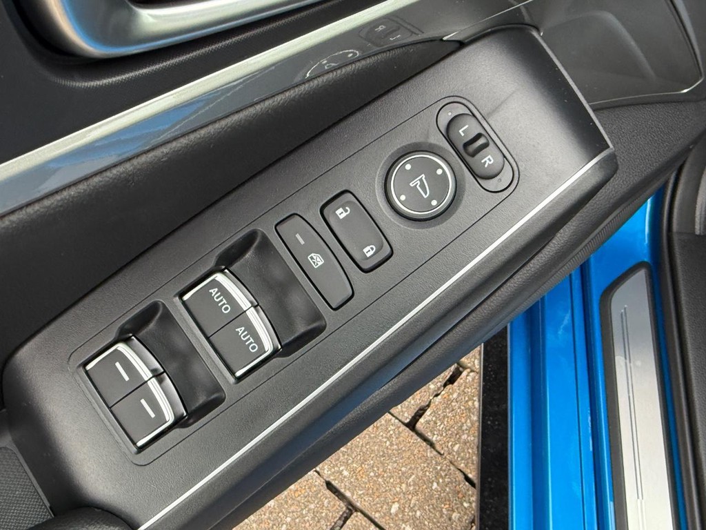 Acura Integra Vehicle Full-screen Gallery Image 10