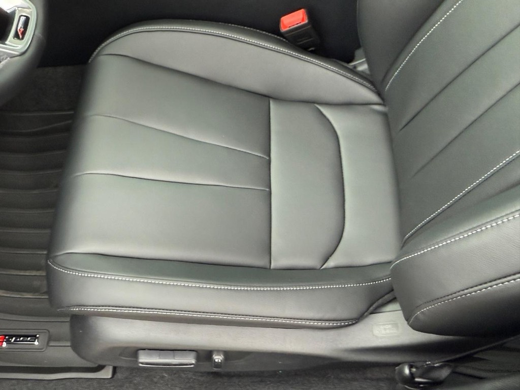 Acura Integra Vehicle Full-screen Gallery Image 11