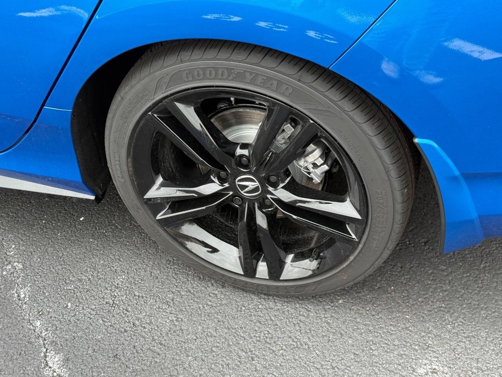 Acura Integra Vehicle Full-screen Gallery Image 05