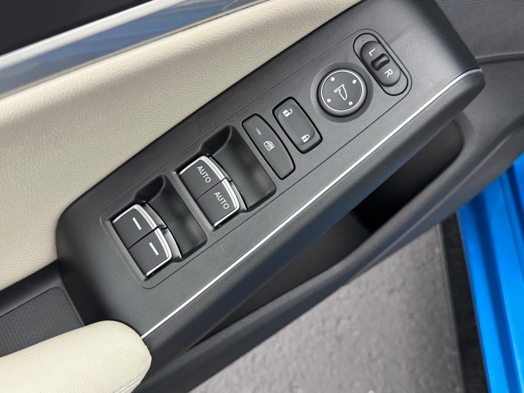 Acura Integra Vehicle Full-screen Gallery Image 10