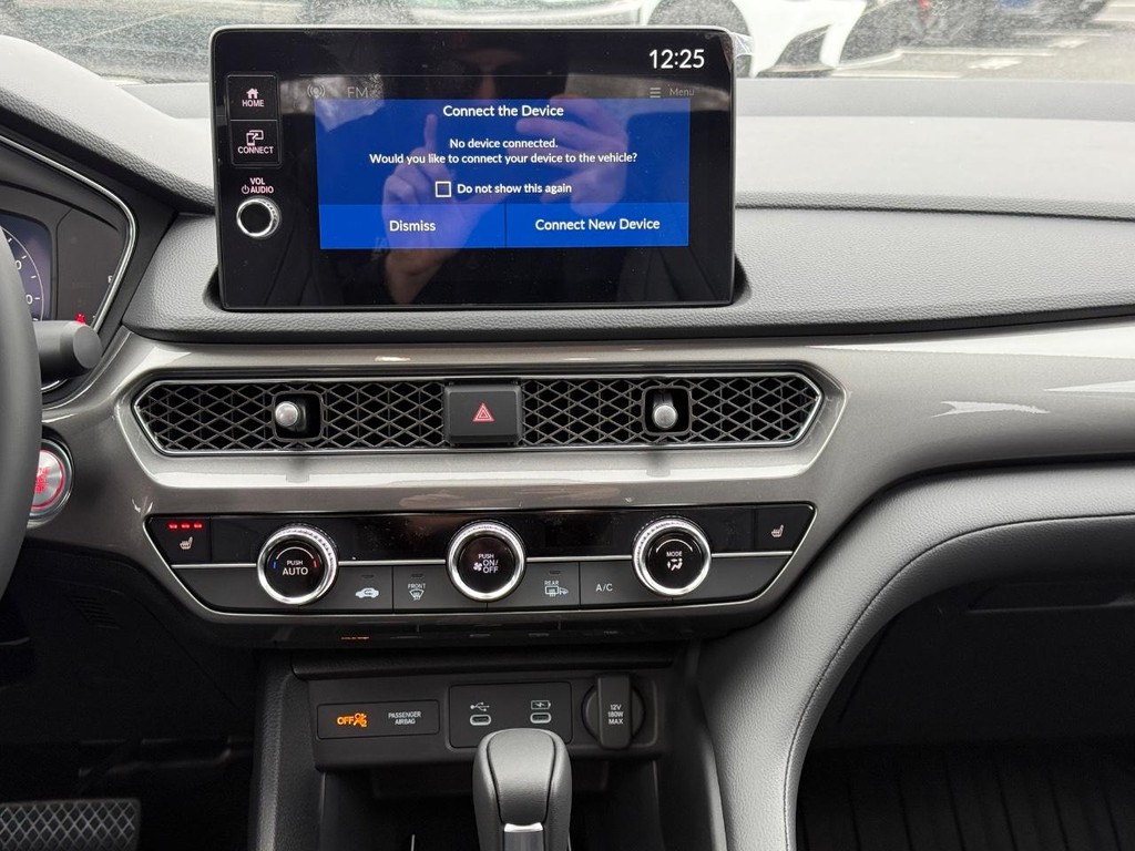 Acura Integra Vehicle Full-screen Gallery Image 08