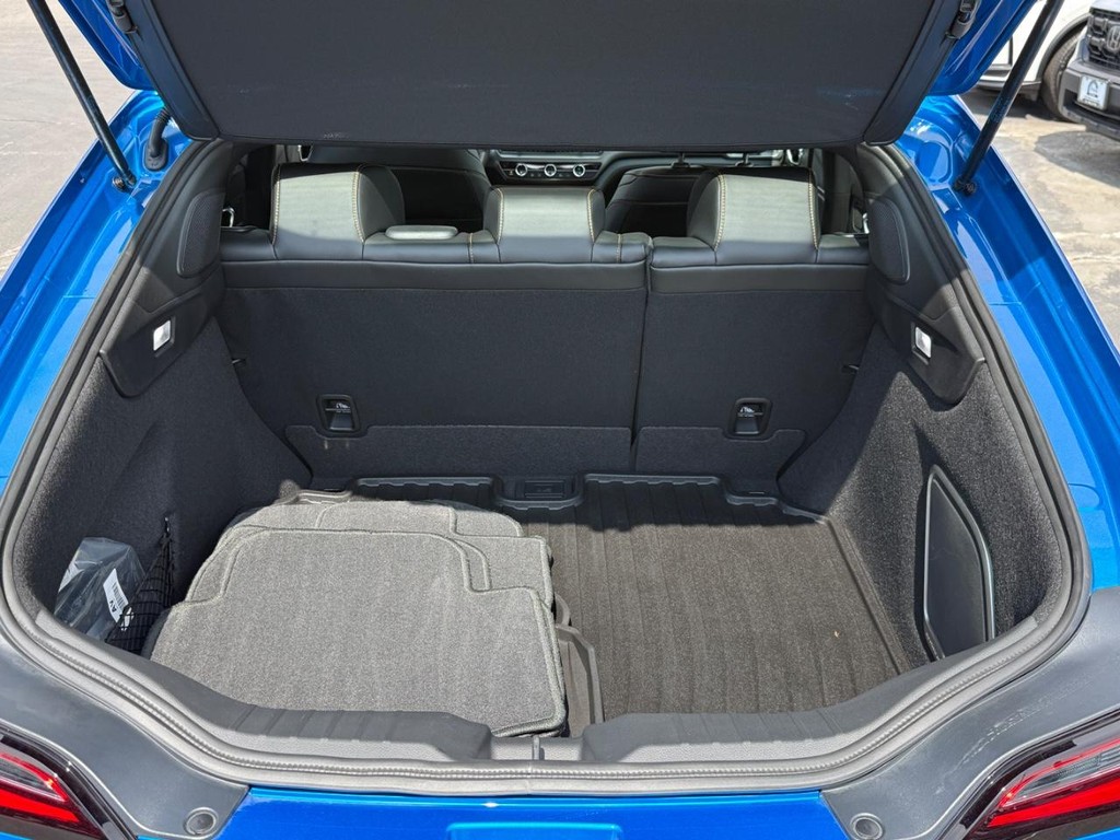 Acura Integra Vehicle Full-screen Gallery Image 04