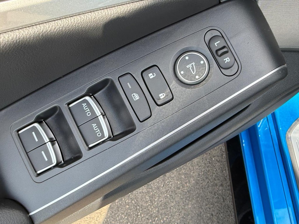 Acura Integra Vehicle Full-screen Gallery Image 16