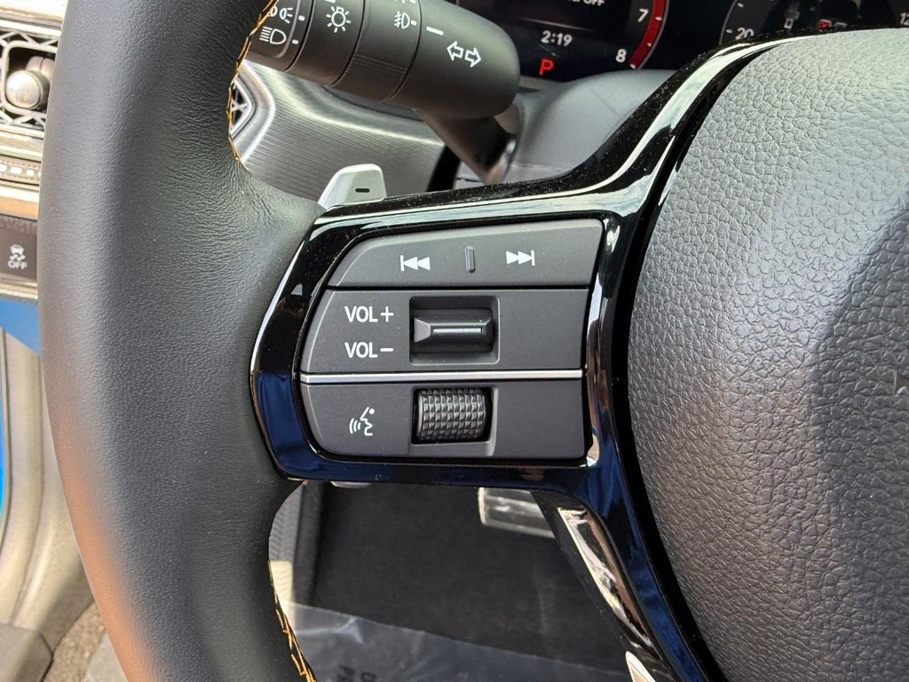 Acura Integra Vehicle Full-screen Gallery Image 19