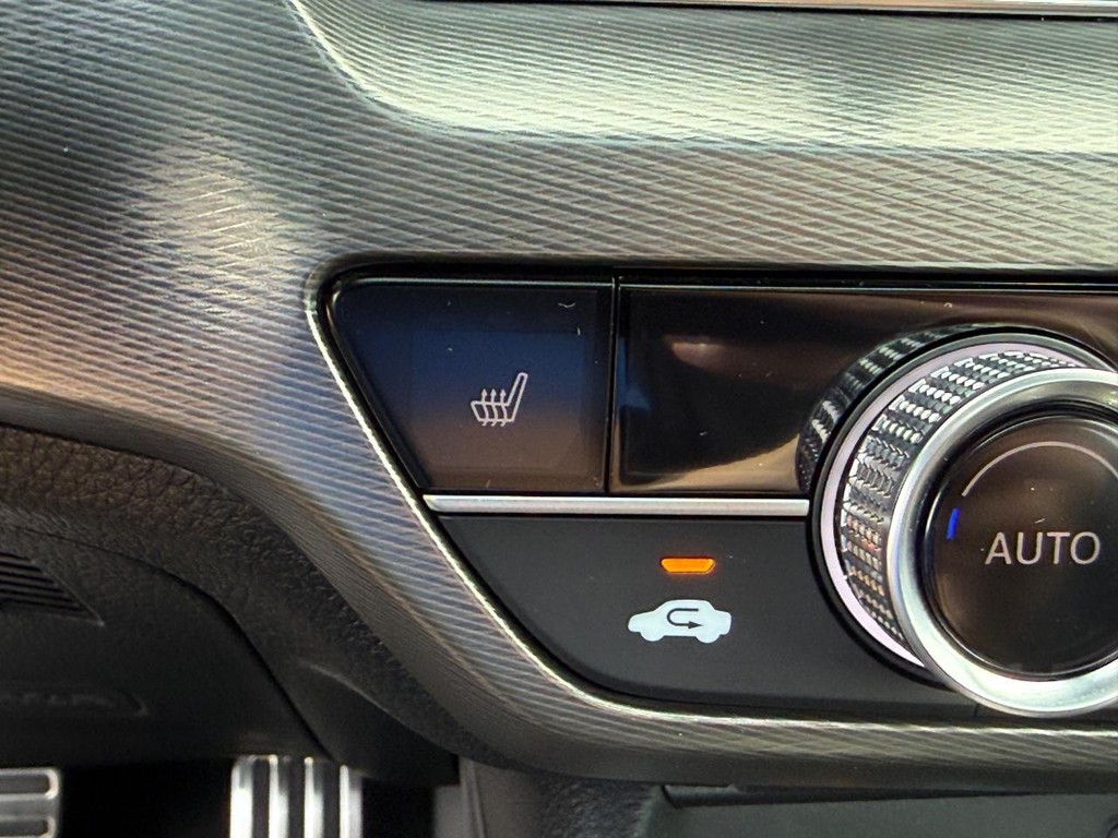 Acura Integra Vehicle Full-screen Gallery Image 24