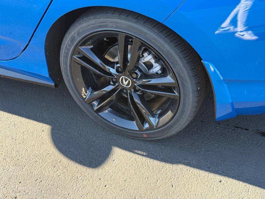 Acura Integra Vehicle Full-screen Gallery Image 05