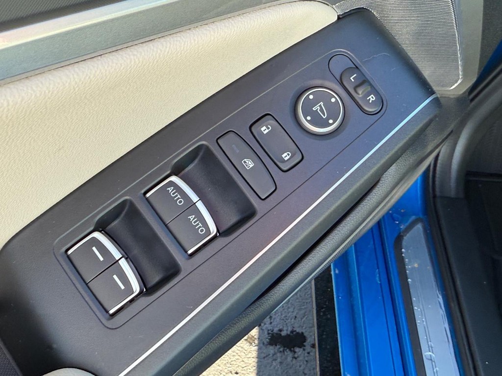 Acura Integra Vehicle Full-screen Gallery Image 10