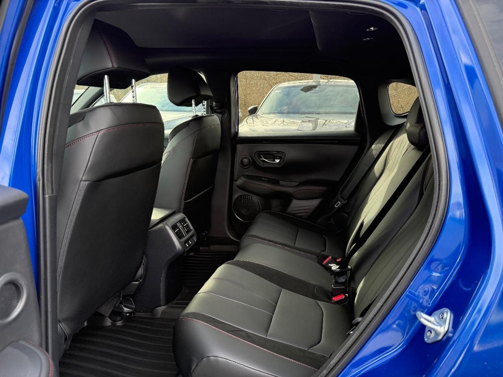 Acura ADX Vehicle Full-screen Gallery Image 06