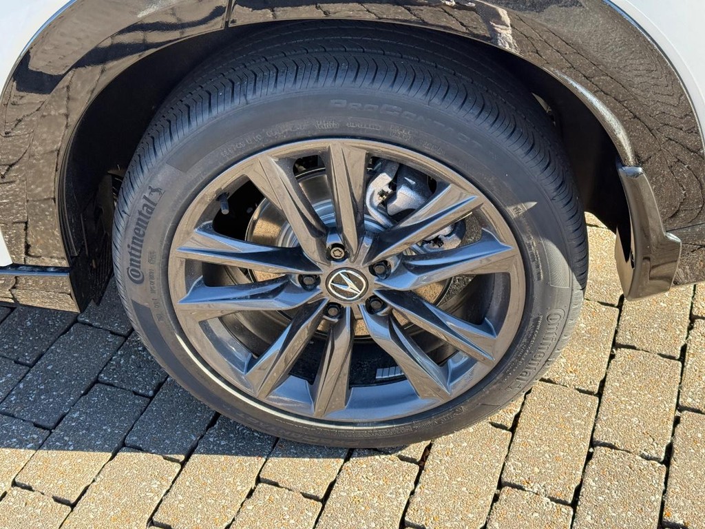 Acura ADX Vehicle Full-screen Gallery Image 05