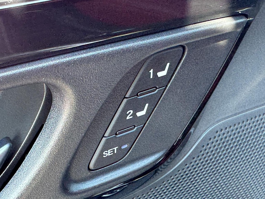 Acura ADX Vehicle Full-screen Gallery Image 15