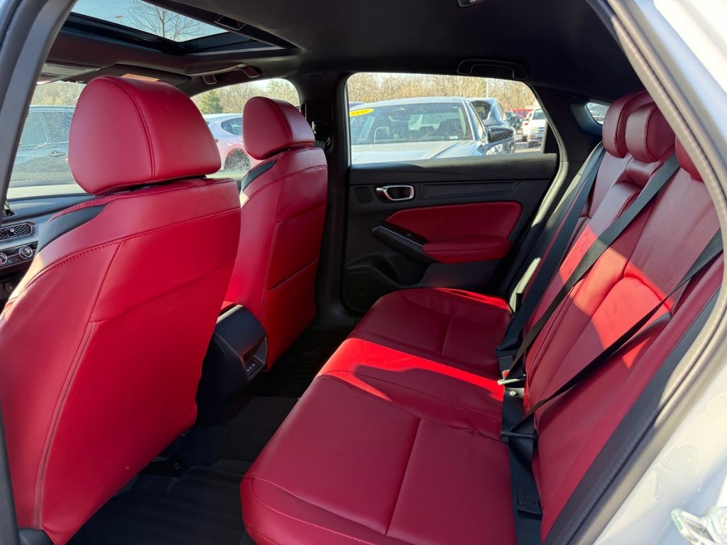 Acura Integra Vehicle Full-screen Gallery Image 05