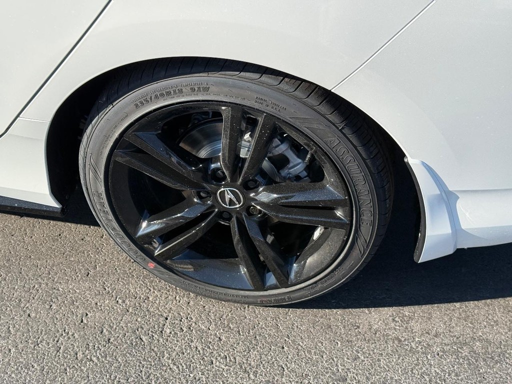 Acura Integra Vehicle Full-screen Gallery Image 05