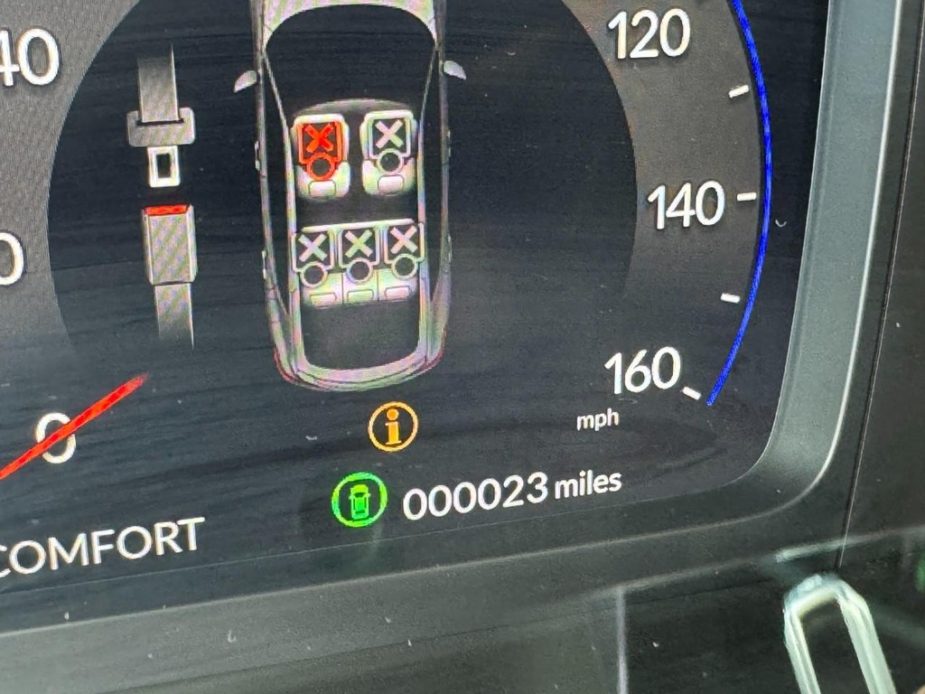 Acura Integra Vehicle Full-screen Gallery Image 15