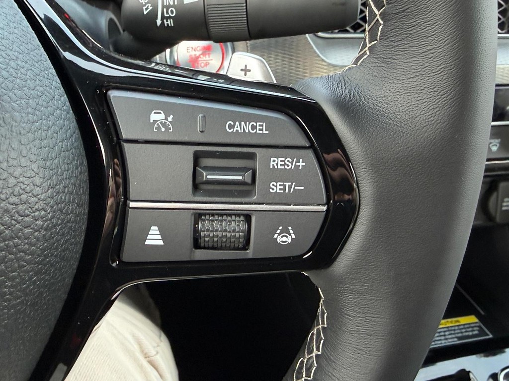 Acura Integra Vehicle Full-screen Gallery Image 13