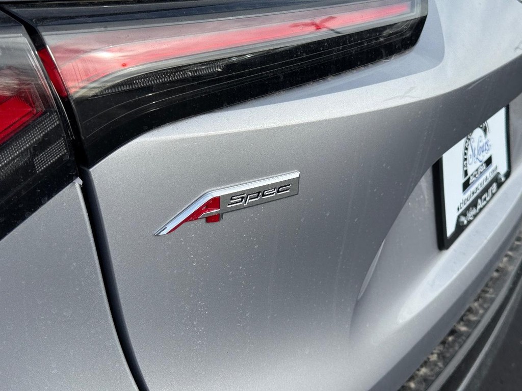 Acura ADX Vehicle Full-screen Gallery Image 04