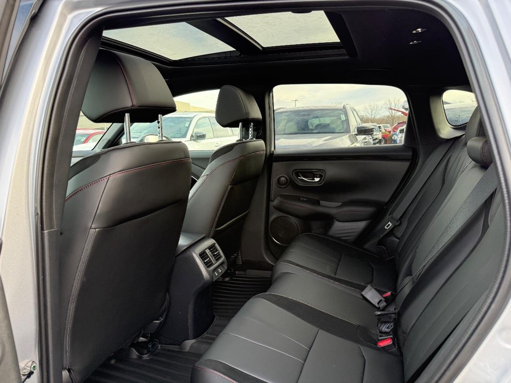 Acura ADX Vehicle Full-screen Gallery Image 06