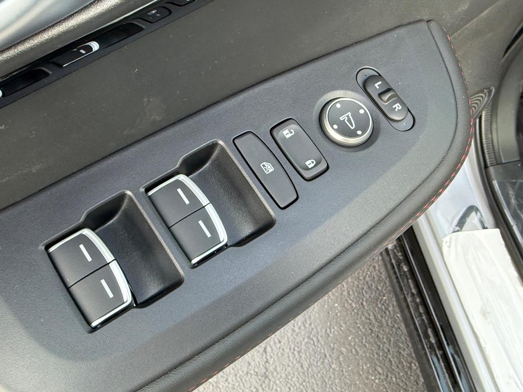 Acura ADX Vehicle Full-screen Gallery Image 10