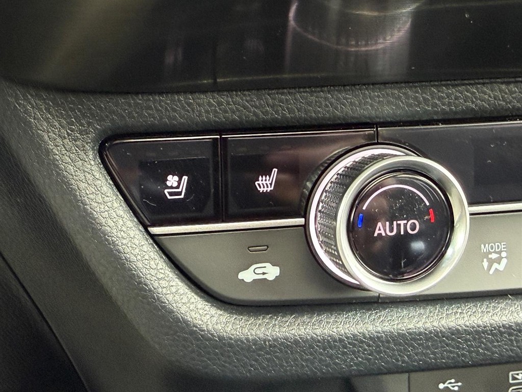 Acura ADX Vehicle Full-screen Gallery Image 16