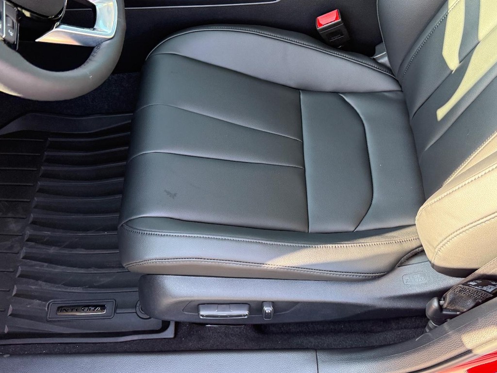 Acura Integra Vehicle Full-screen Gallery Image 10