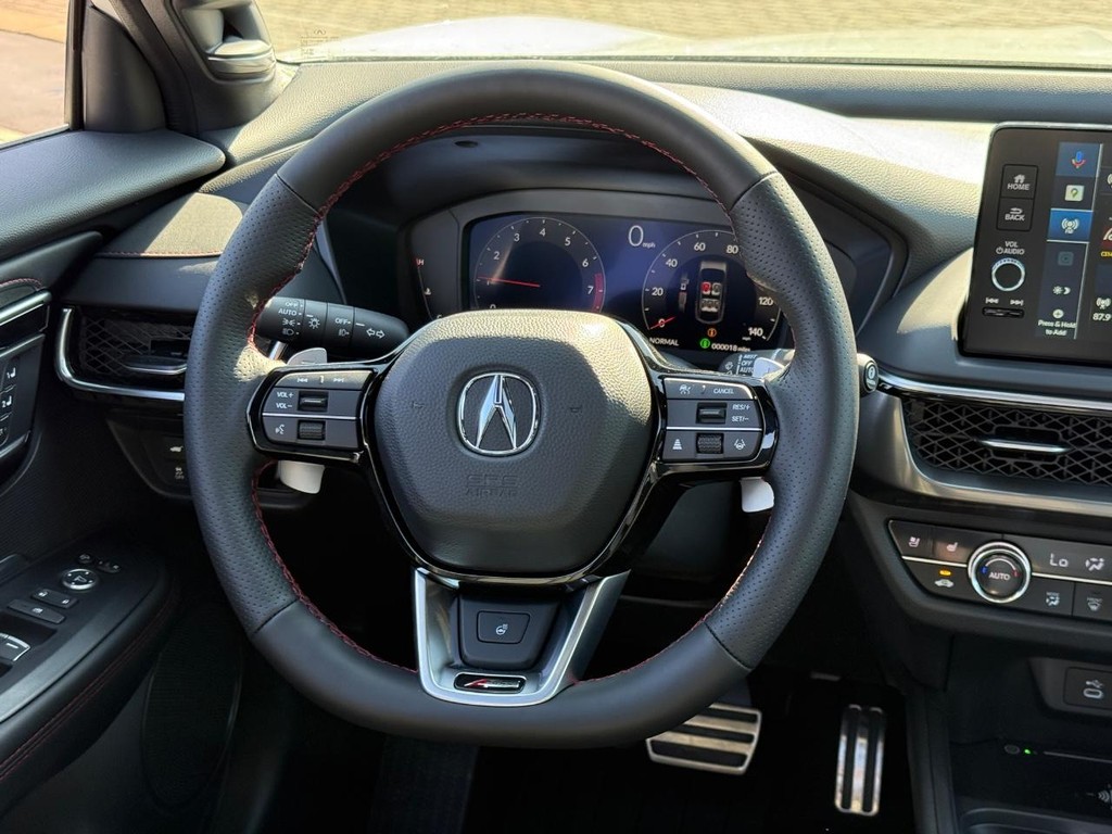 Acura ADX Vehicle Full-screen Gallery Image 08