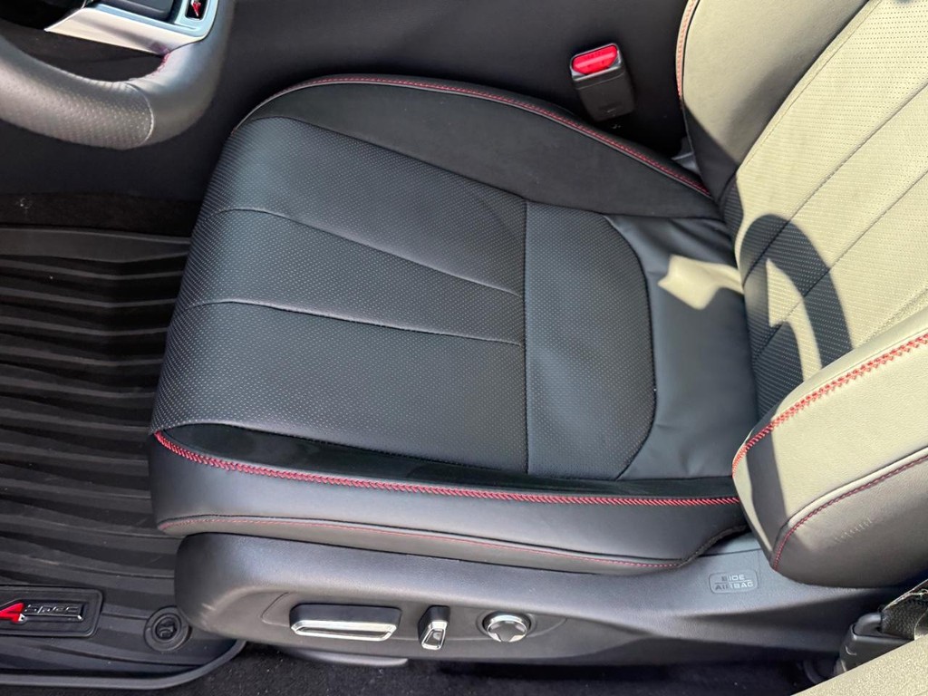 Acura ADX Vehicle Full-screen Gallery Image 12