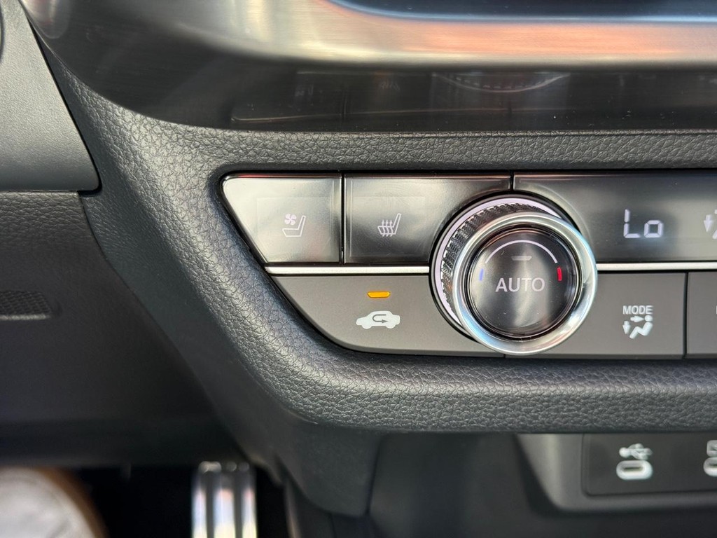 Acura ADX Vehicle Full-screen Gallery Image 18