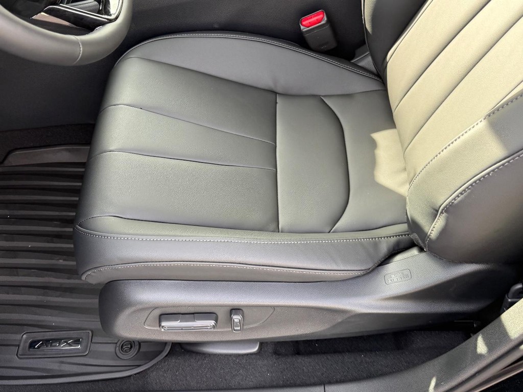 Acura ADX Vehicle Full-screen Gallery Image 10