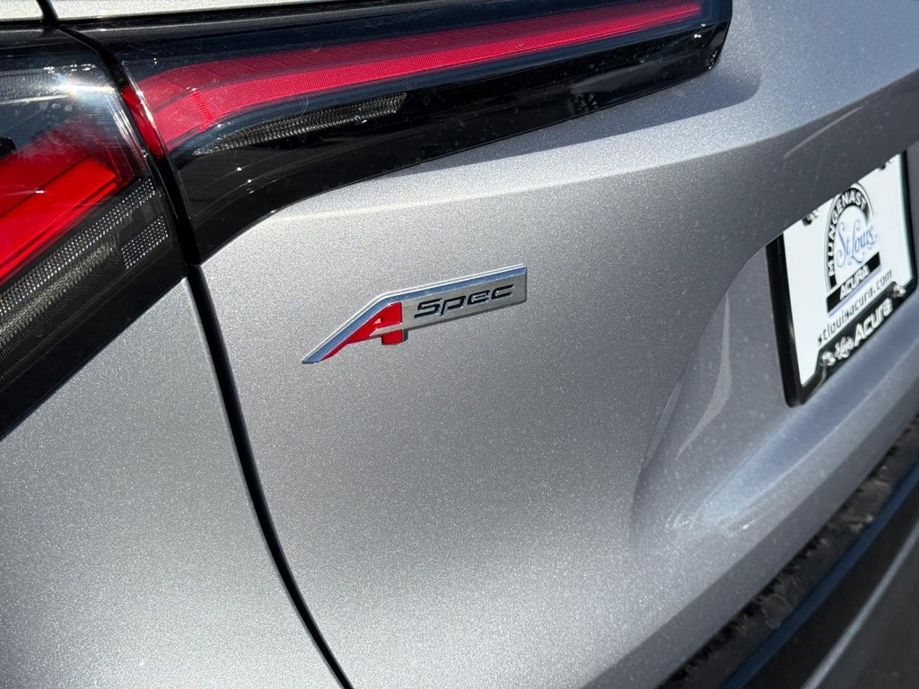 Acura ADX Vehicle Full-screen Gallery Image 04
