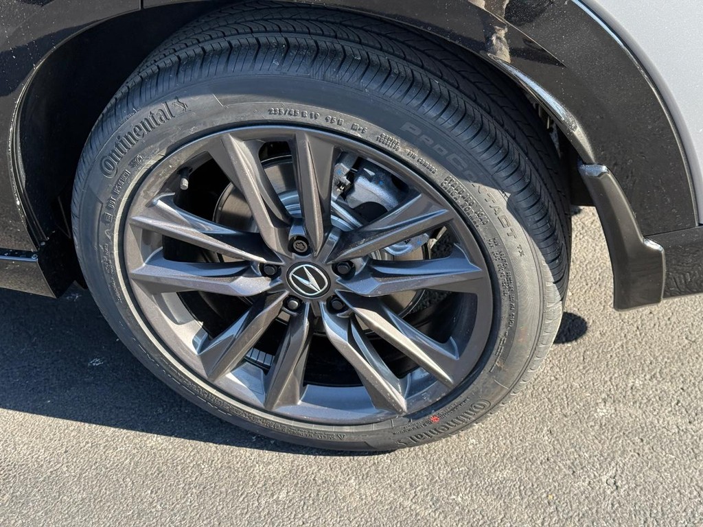 Acura ADX Vehicle Full-screen Gallery Image 05