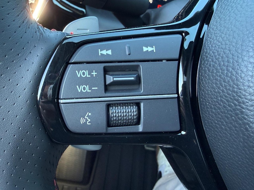 Acura ADX Vehicle Full-screen Gallery Image 12