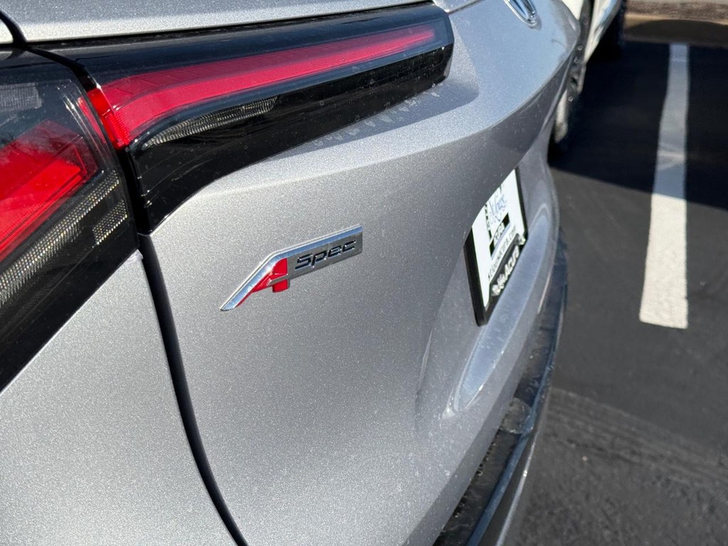 Acura ADX Vehicle Full-screen Gallery Image 04