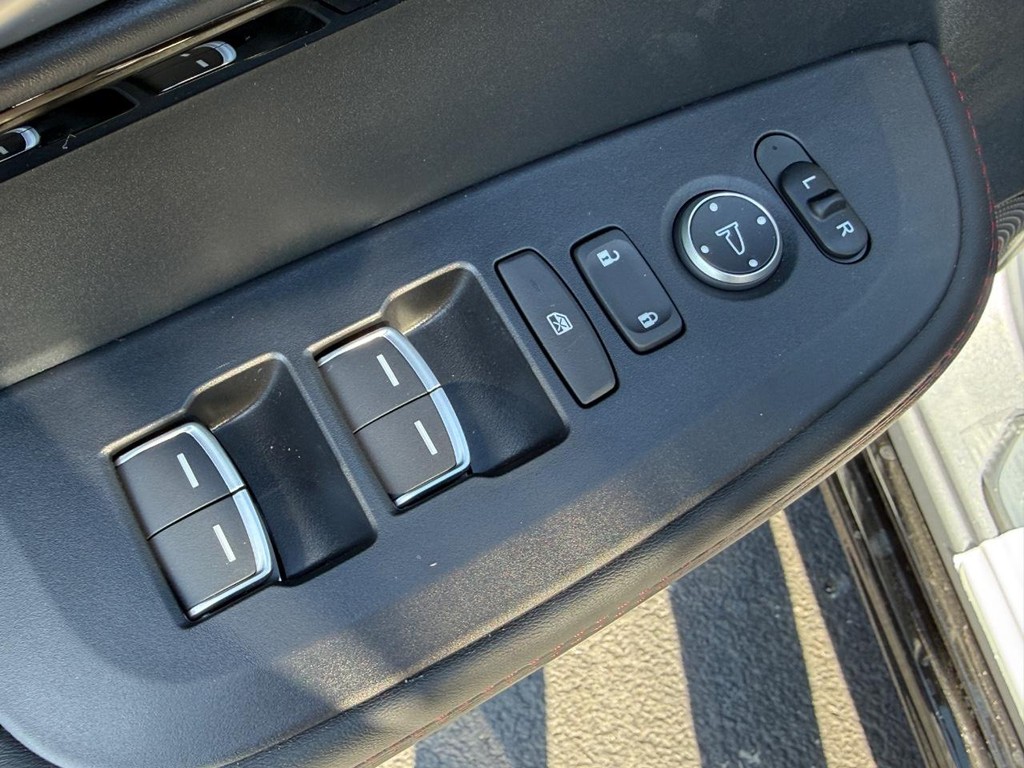 Acura ADX Vehicle Full-screen Gallery Image 11