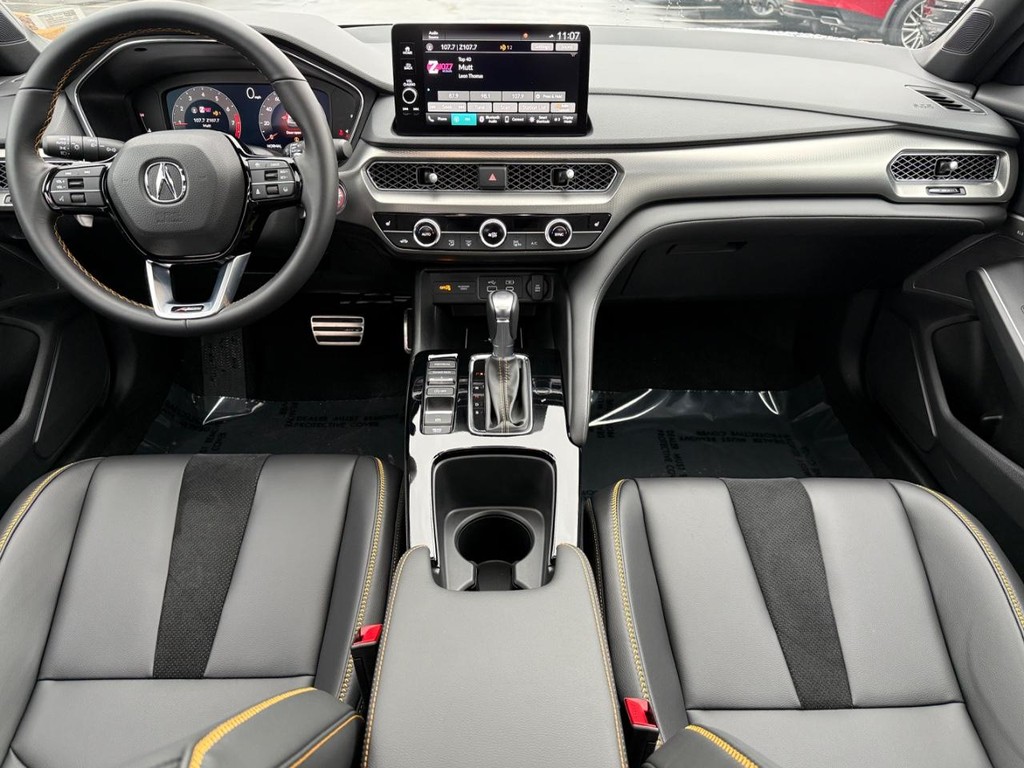 Acura Integra Vehicle Full-screen Gallery Image 12