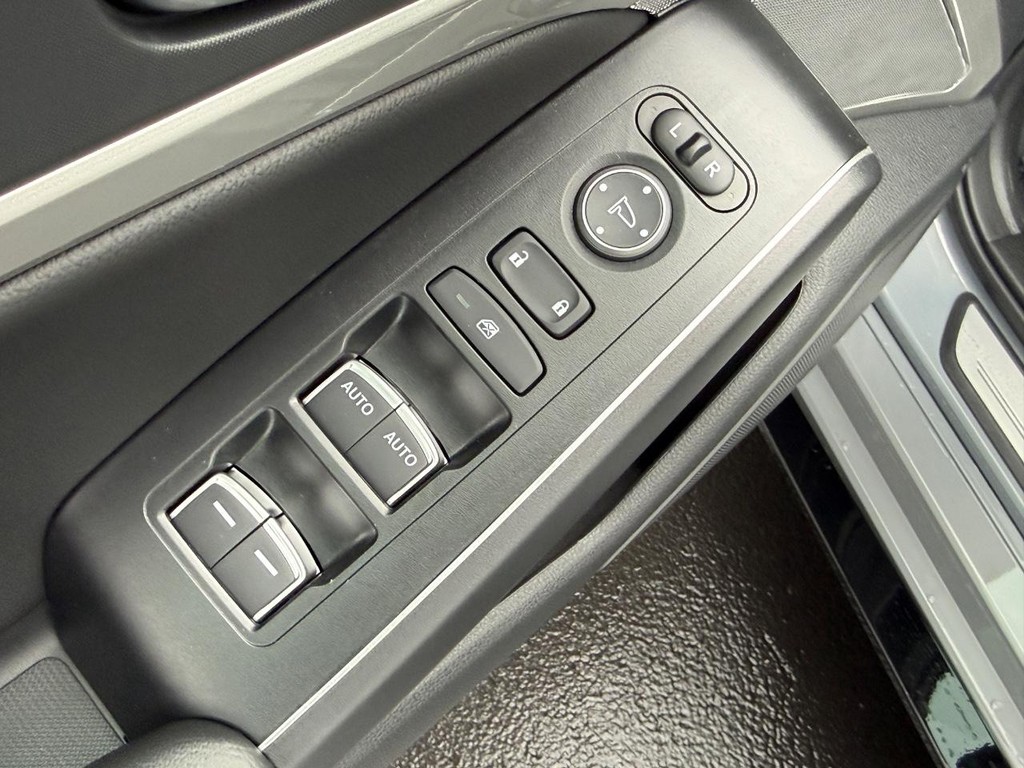 Acura Integra Vehicle Full-screen Gallery Image 16