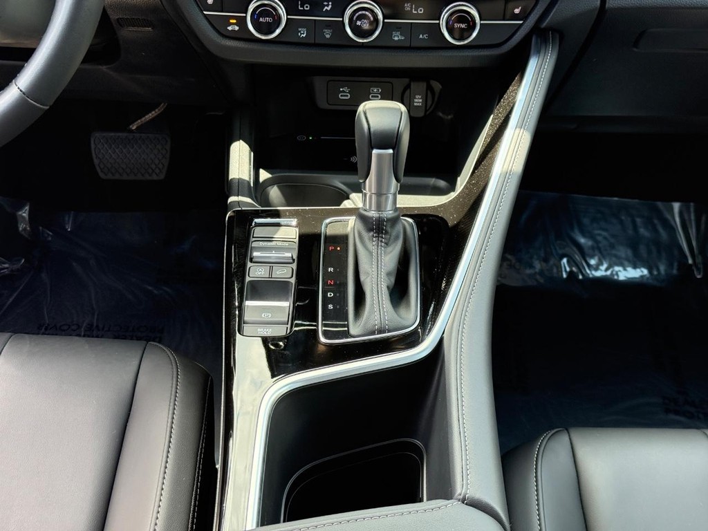 Acura ADX Vehicle Full-screen Gallery Image 14