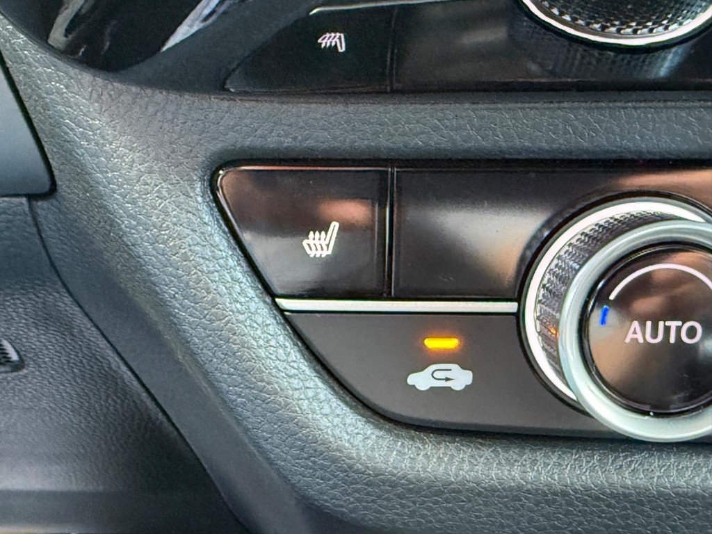 Acura ADX Vehicle Full-screen Gallery Image 22