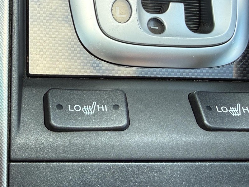 Acura TL Vehicle Full-screen Gallery Image 21