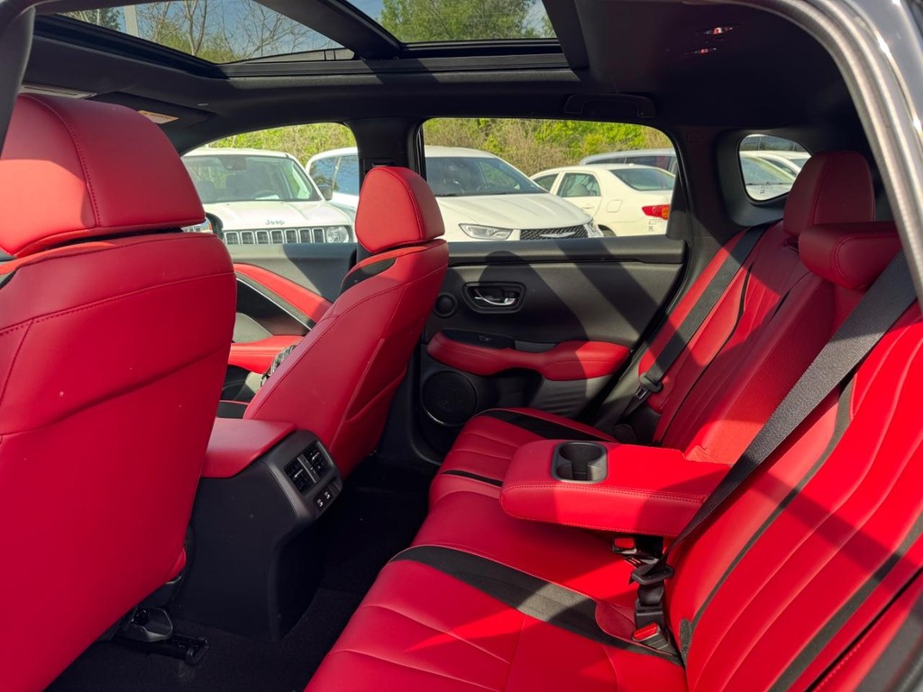 Acura ADX Vehicle Full-screen Gallery Image 10