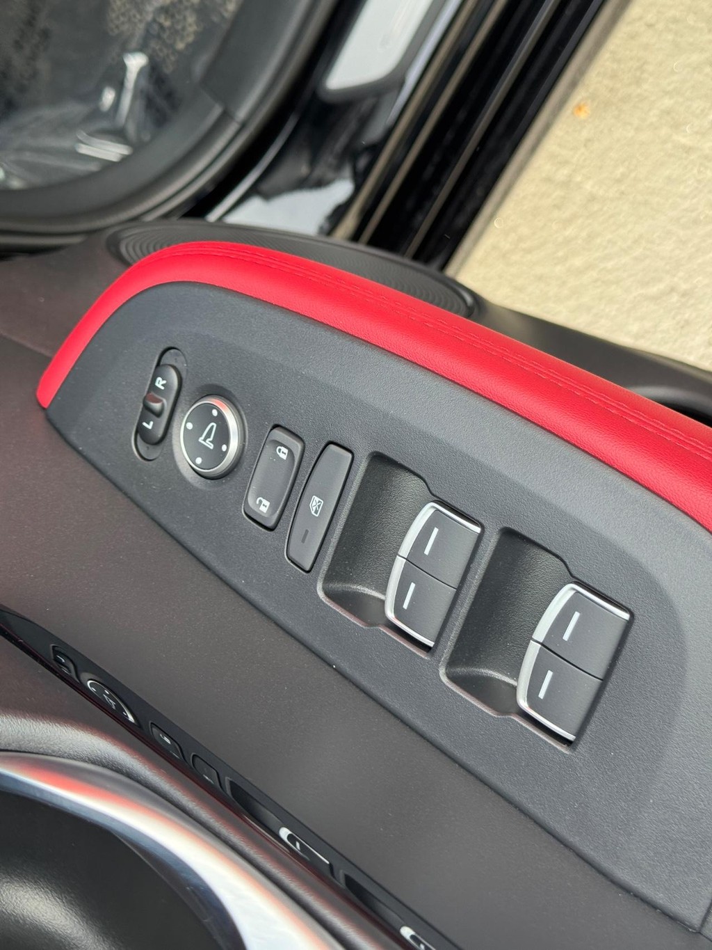 Acura ADX Vehicle Full-screen Gallery Image 14