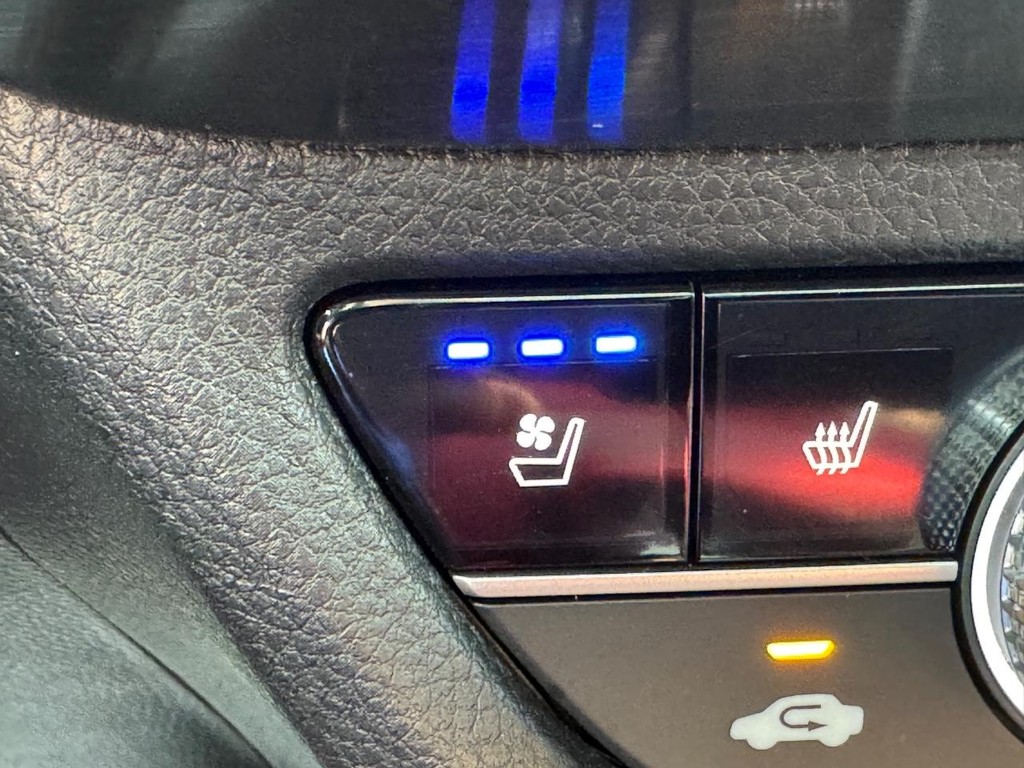 Acura ADX Vehicle Full-screen Gallery Image 20