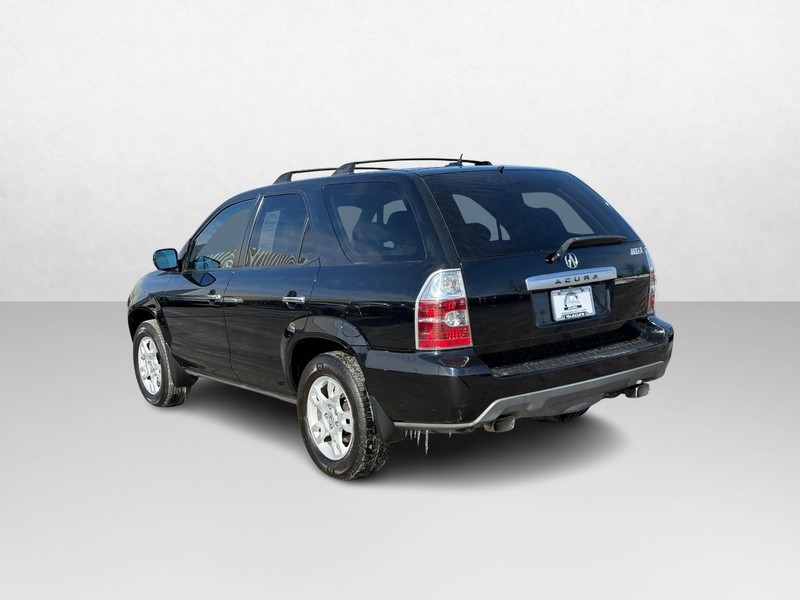 Acura MDX Vehicle Full-screen Gallery Image 03