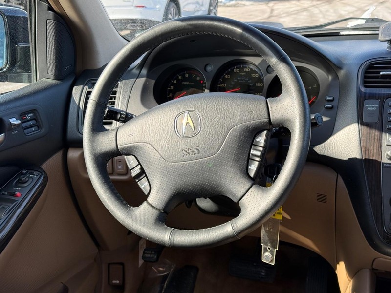 Acura MDX Vehicle Full-screen Gallery Image 12