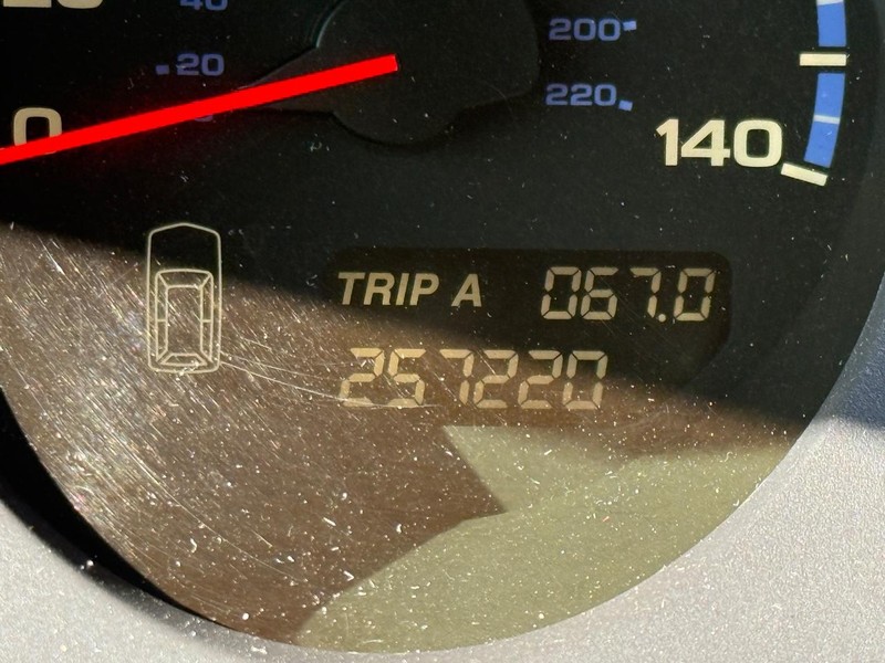 Acura MDX Vehicle Full-screen Gallery Image 20