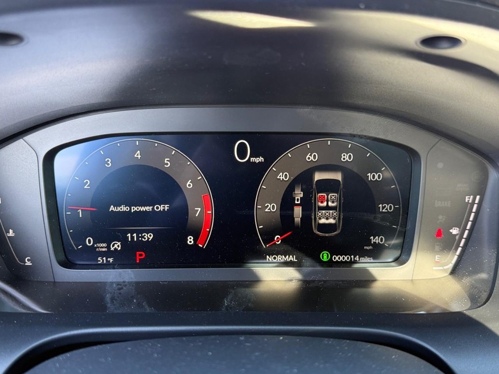 Acura ADX Vehicle Full-screen Gallery Image 14
