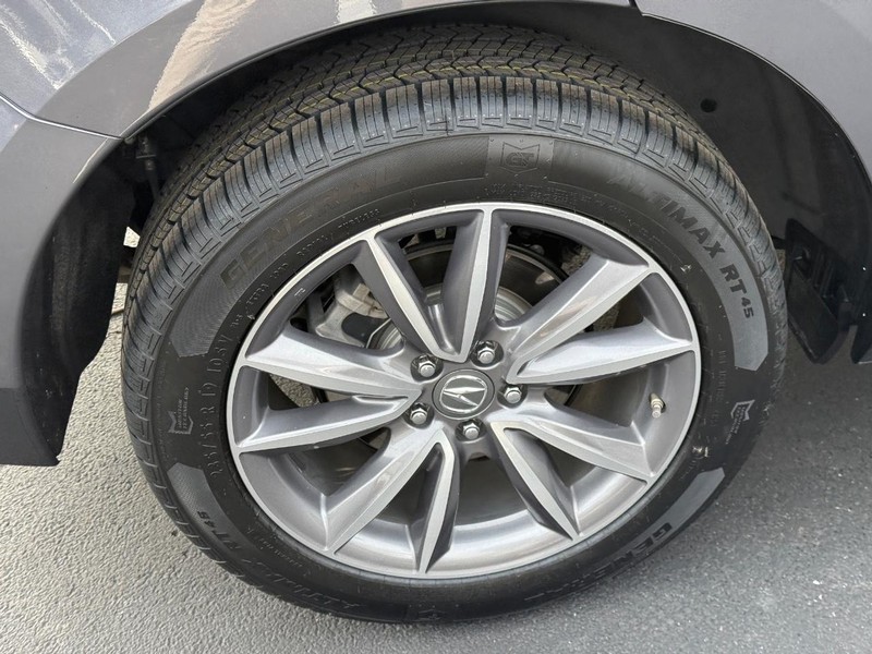 Acura RDX Vehicle Full-screen Gallery Image 07