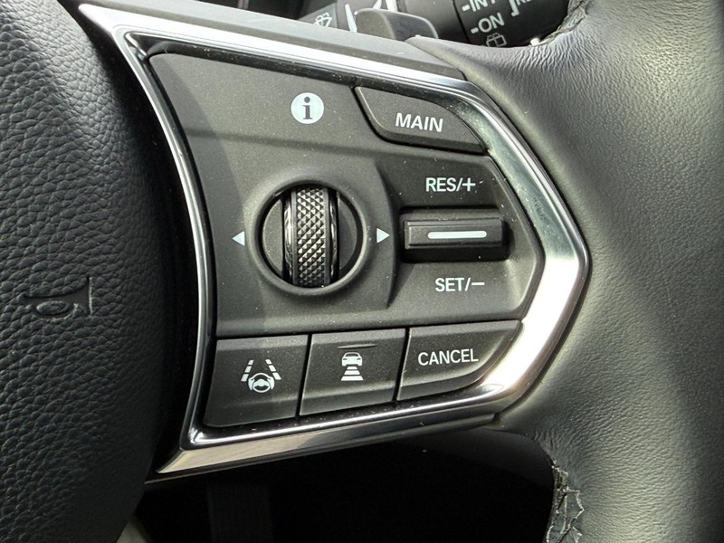 Acura RDX Vehicle Full-screen Gallery Image 19